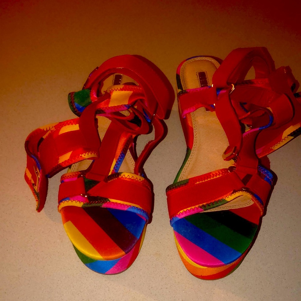 Platform sandals